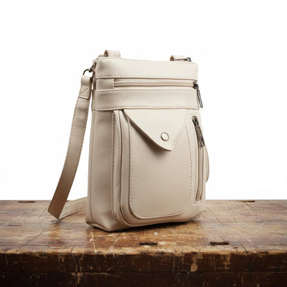 Shoulder bag in leather