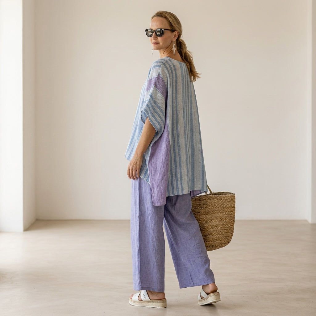 Carlotta – Completo elegante: top lavanda e azzurro cielo con pantaloni di lino