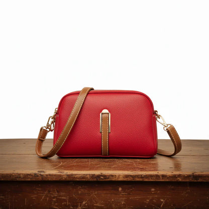 Compact shoulder bag